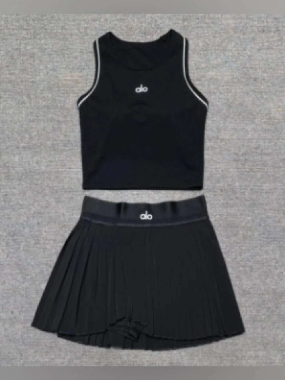 ALO Yoga Black Pleated Skirt Set with Tank